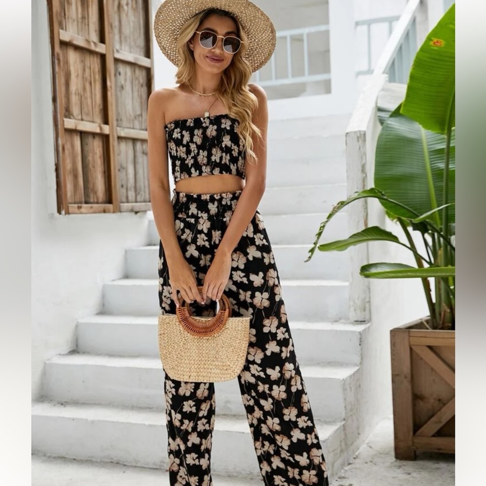 SHEIN Floral Allover Print Tube Top & Paperbag Waist Shirred Wide Leg Pants